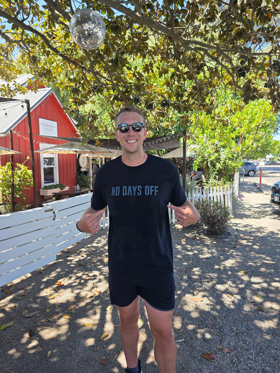 No Days Off Hybrid Tee - Black